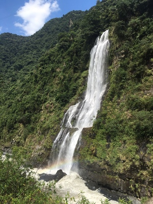 烏來瀑布(颱風後)